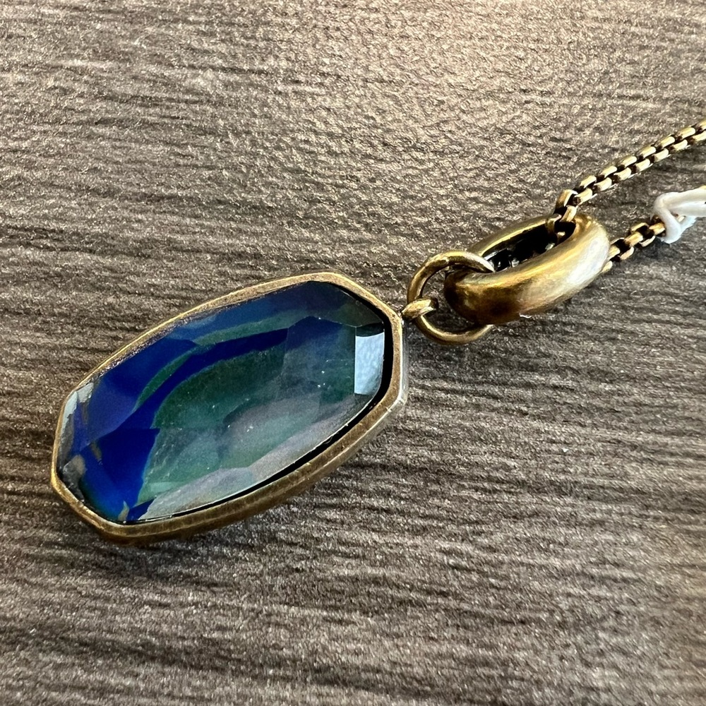 BNIB Kendra Scott Goldtone Vintage-Finish Color-Changing Mood Charm and Necklace